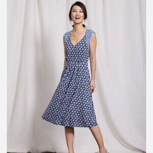 BODEN Gwendolyn Jersey Dress purple floral Size 10